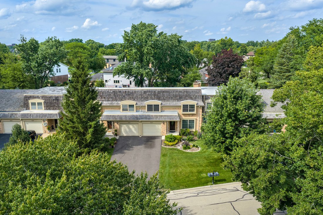 Townhouse in Oak Brook, Illinois, United States 4 - 18505665