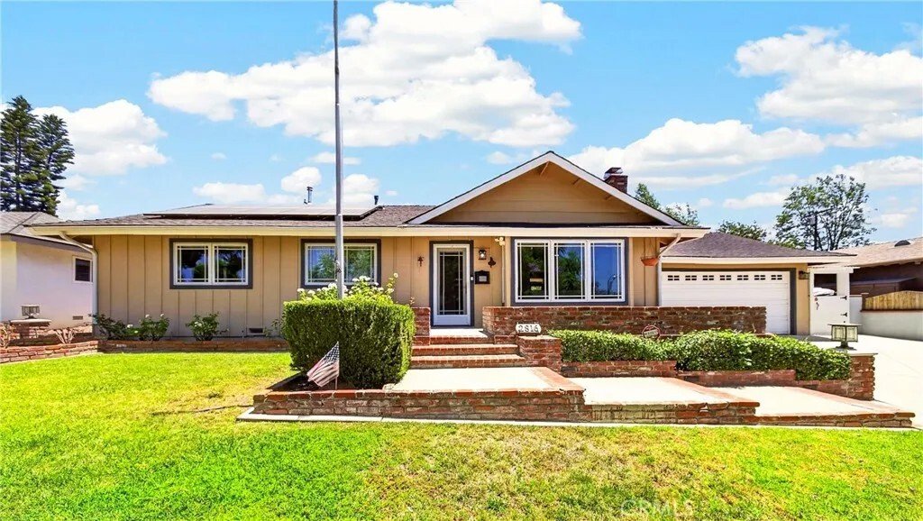 House in Fullerton, California, United States 1 - 18499203