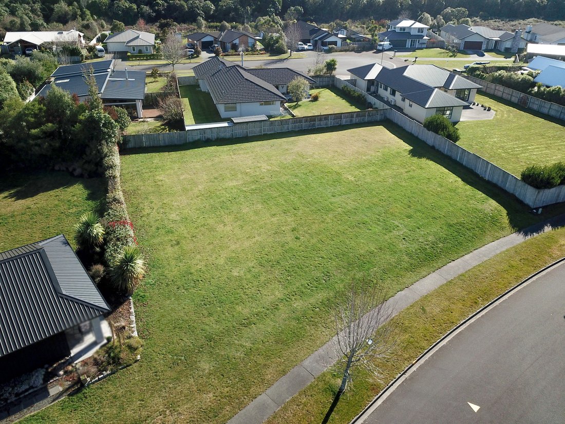 Land in Kinloch, Waikato, New Zealand 5 - 18506521