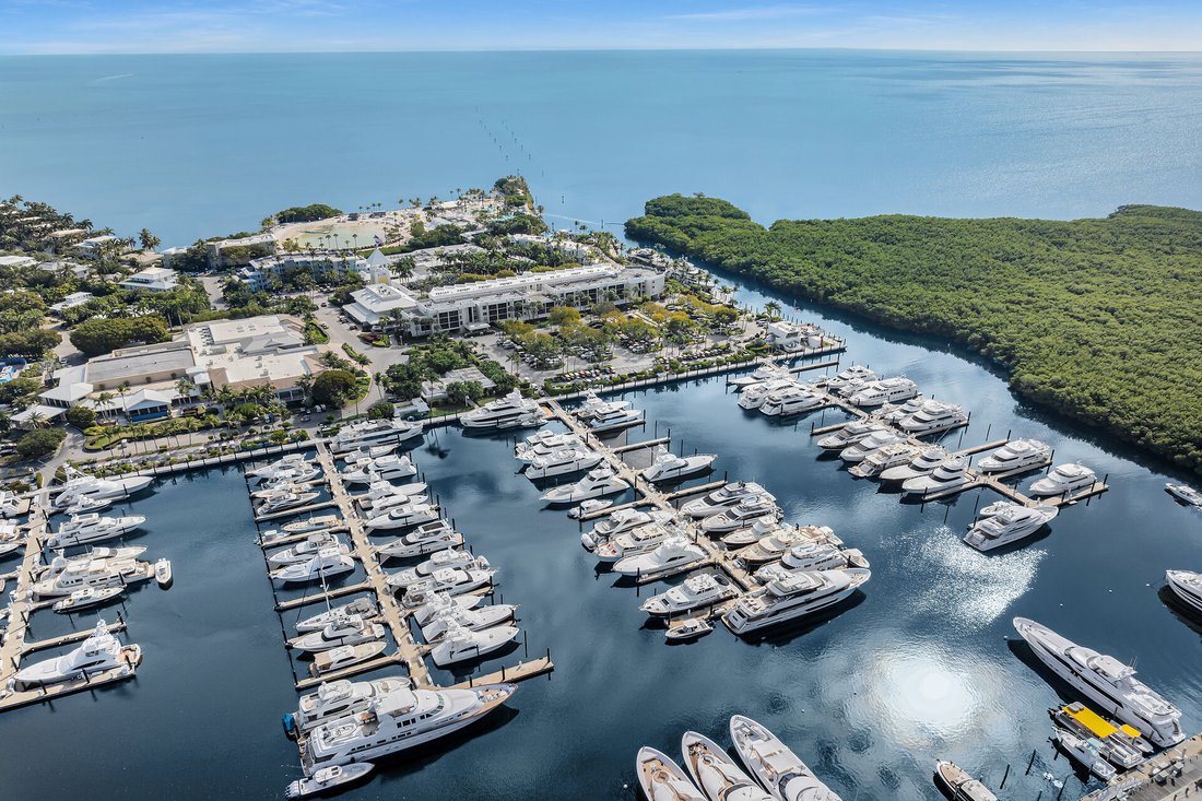 Yacht Slip Dockage in Key Colony Beach, Florida, United States 3 - 18506511