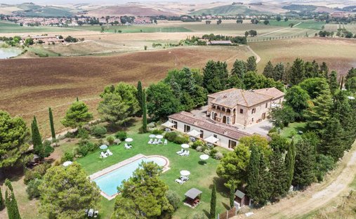 Farm Ranch in Monteroni d'Arbia, Tuscany, Italy 1