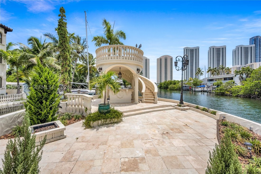 Maison à Golden Beach, Floride, États-Unis 4 - 18506462