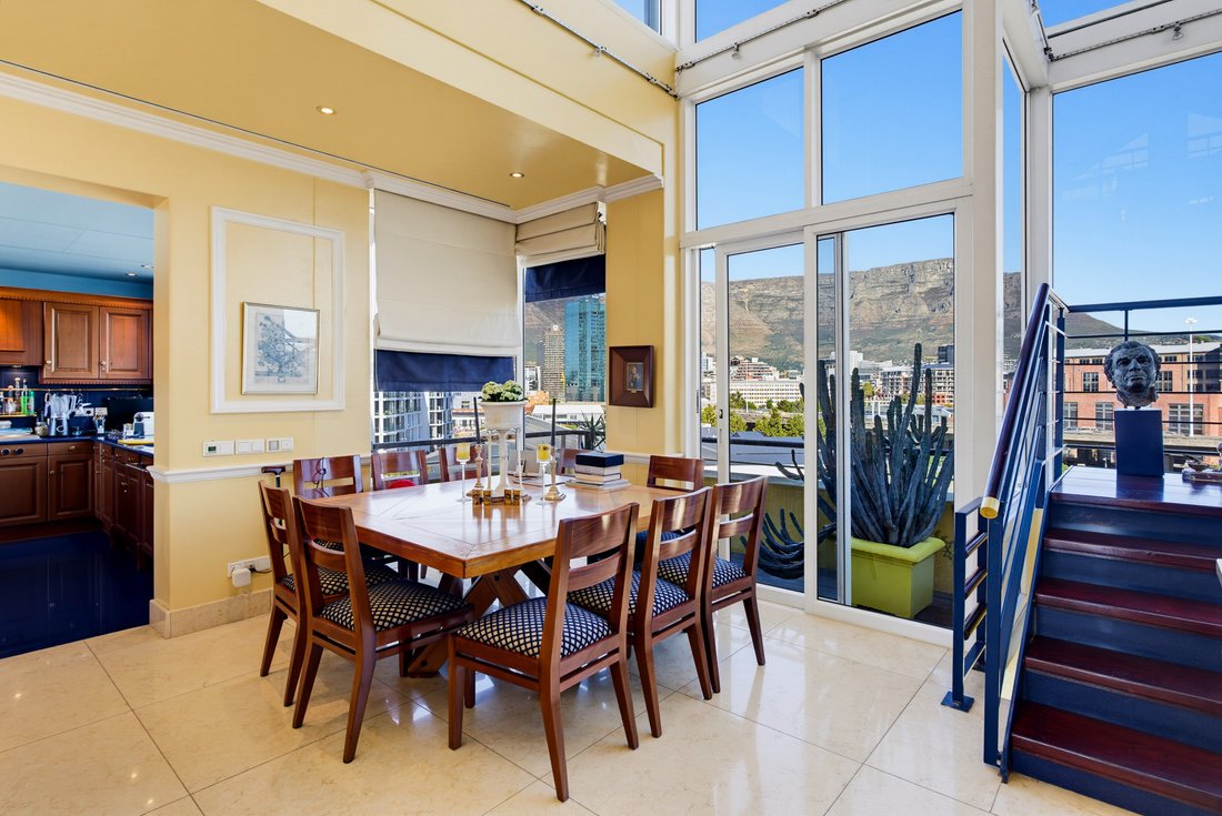 Townhouse in Cape Town, Western Cape, South Africa 3 - 18506562