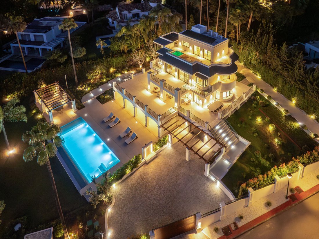 Villa in Nueva Andalucia, Marbella, Spain 1 - 18506600