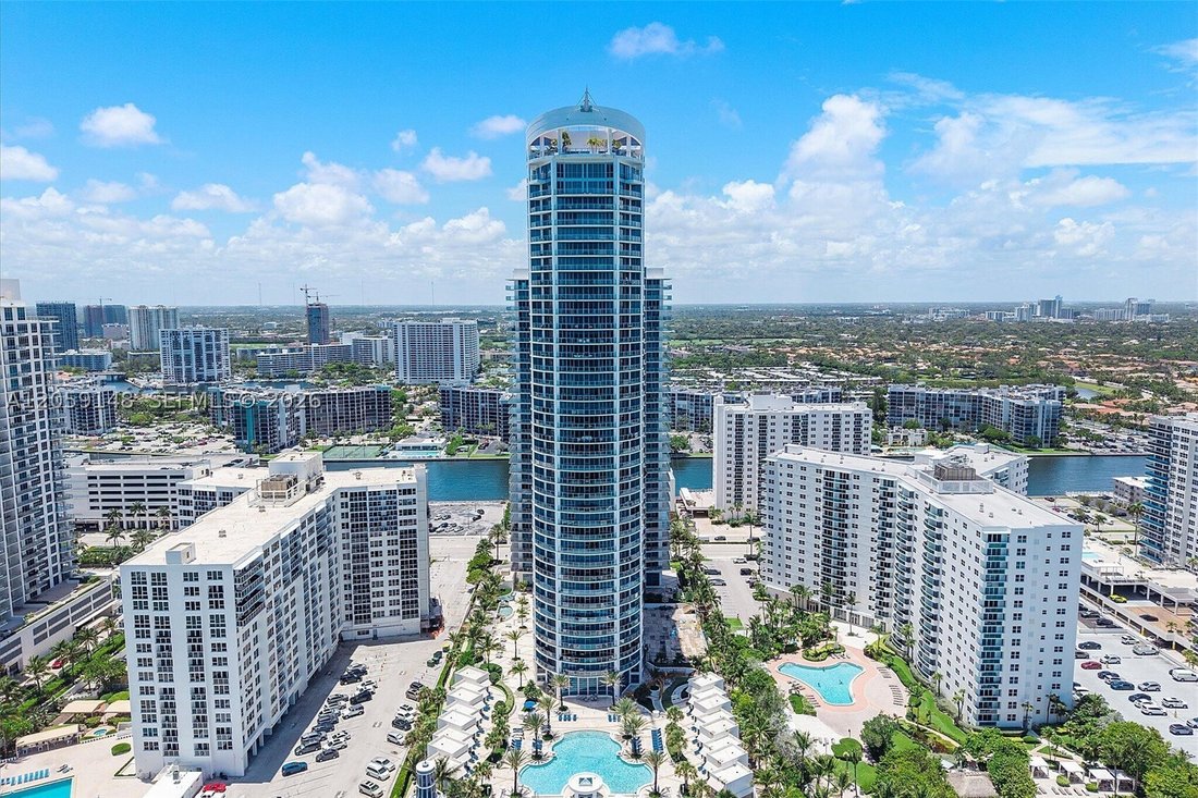 Condo in Hollywood, Florida, United States 2 - 18506465