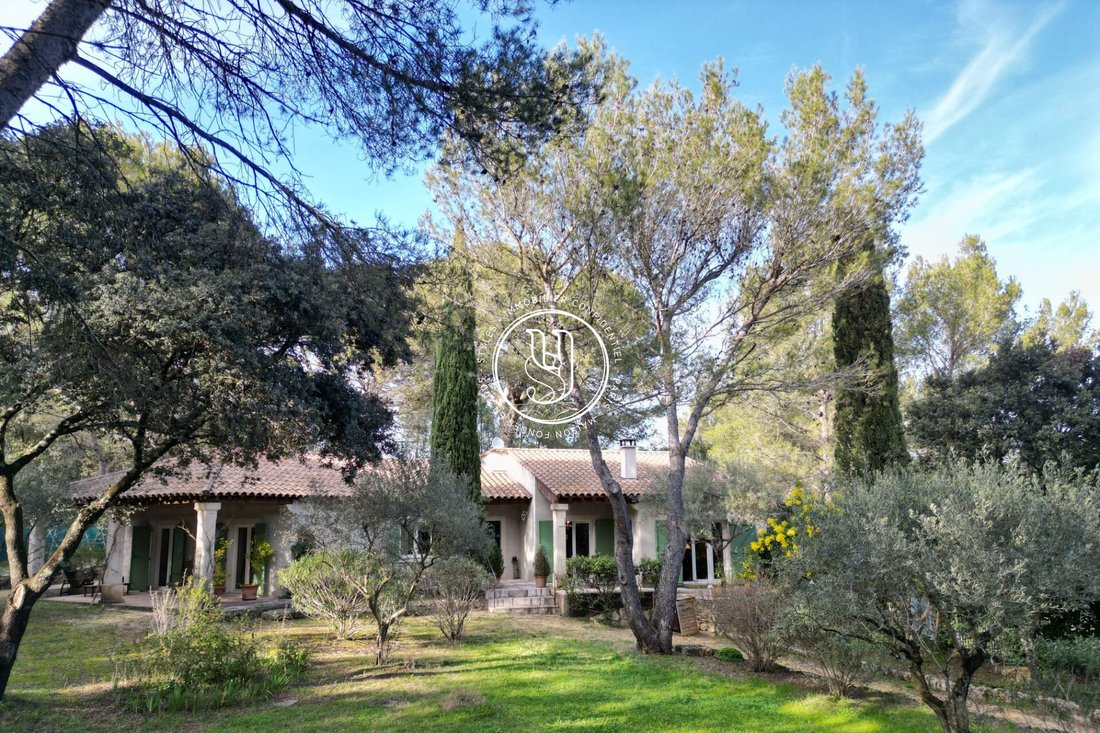 Villa in Uzès, Occitania, France 5 - 18506624
