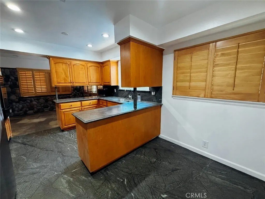 Los Angeles, California, United States 5 - 18506378