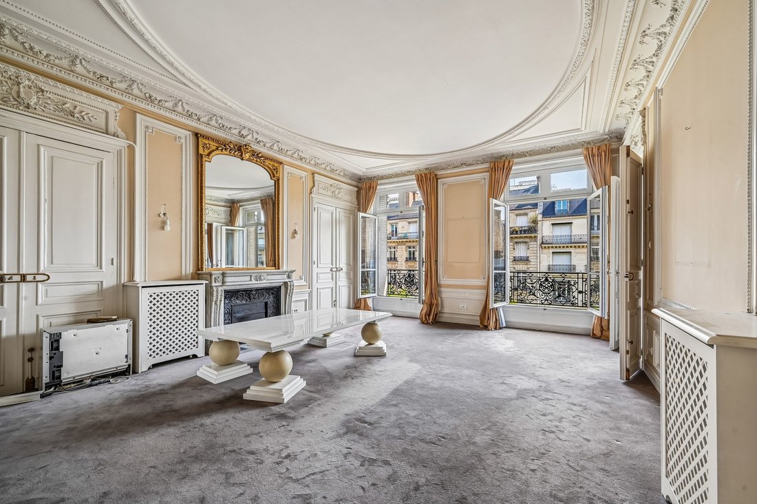 Apartment in Bois de Boulogne, Paris 16e Arrondissement, Paris 2 - 18506523