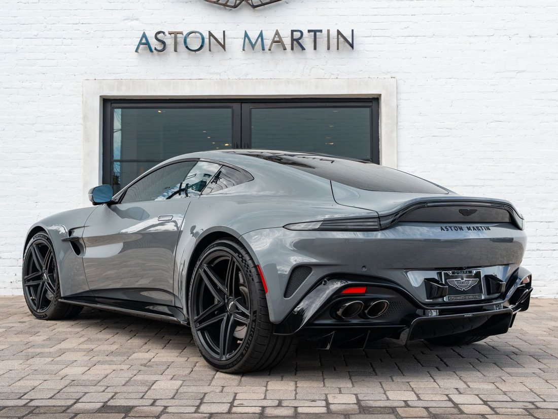 Coupe in Beverly Hills, CA, United States 2 - 18430645