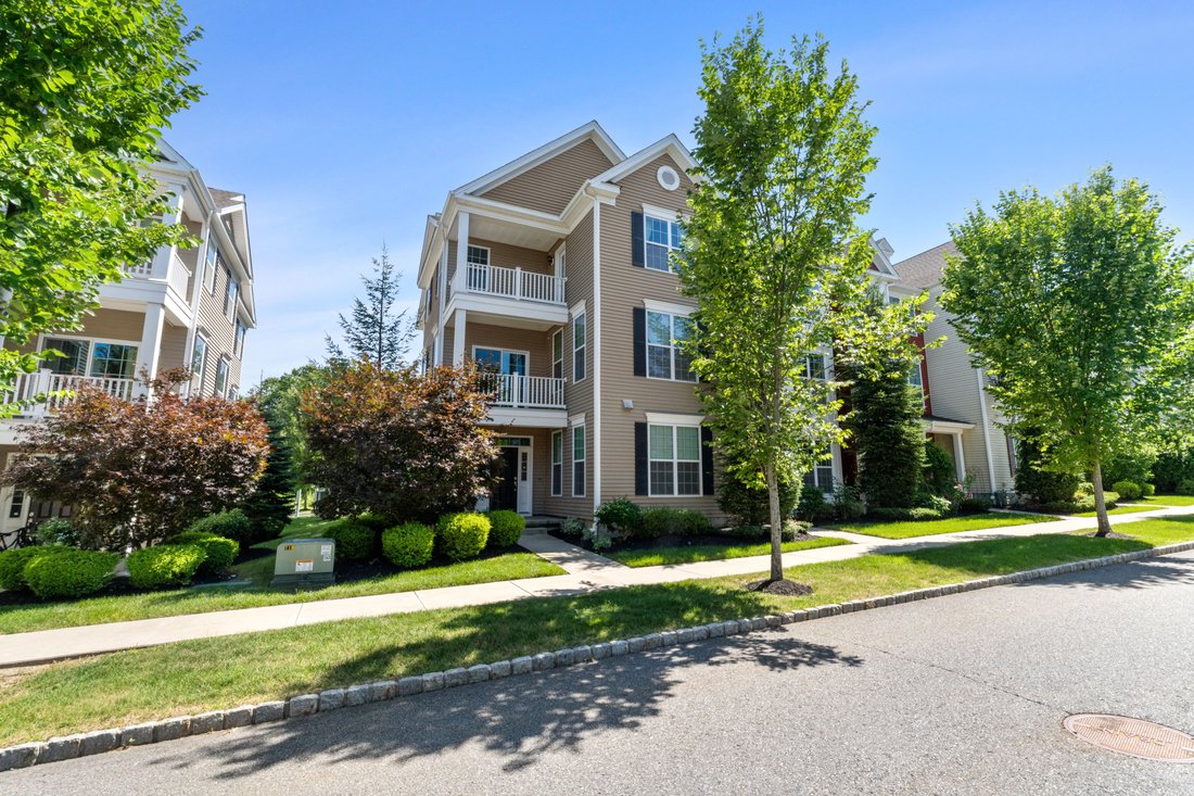 Condo in Westborough, Massachusetts, United States 1 - 18506552