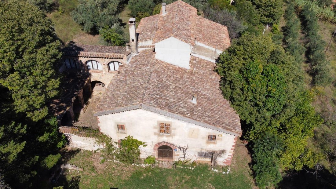 Villa in Sant Andreu de la Barca, Catalonia, Spain 3 - 18506588