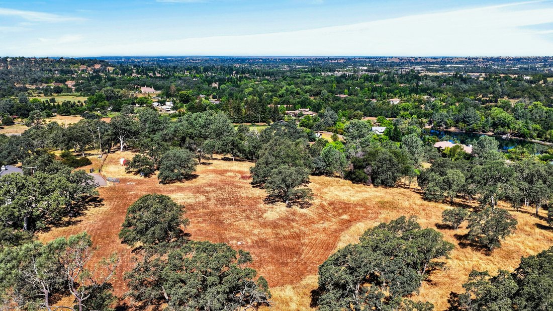 Loomis, California, United States 1 - 18506539