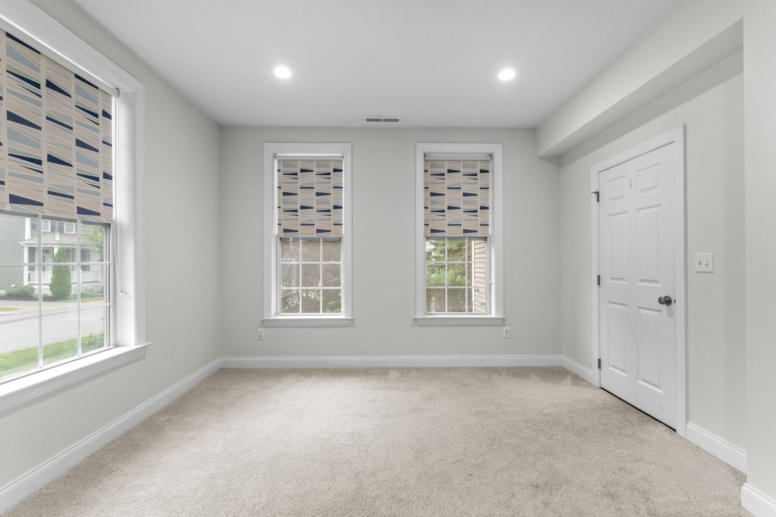 Condo in Westborough, Massachusetts, United States 4 - 18506552