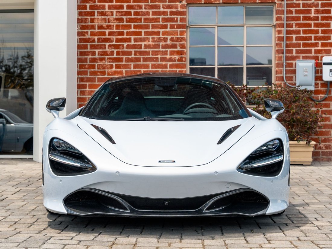 Coupe in Beverly Hills, CA, United States 2 - 18506489