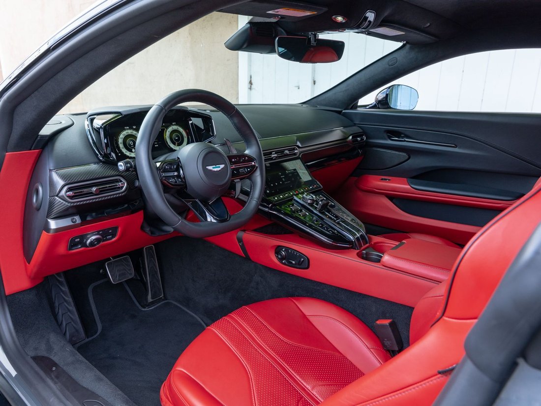 Coupe in Beverly Hills, CA, United States 3 - 18430645