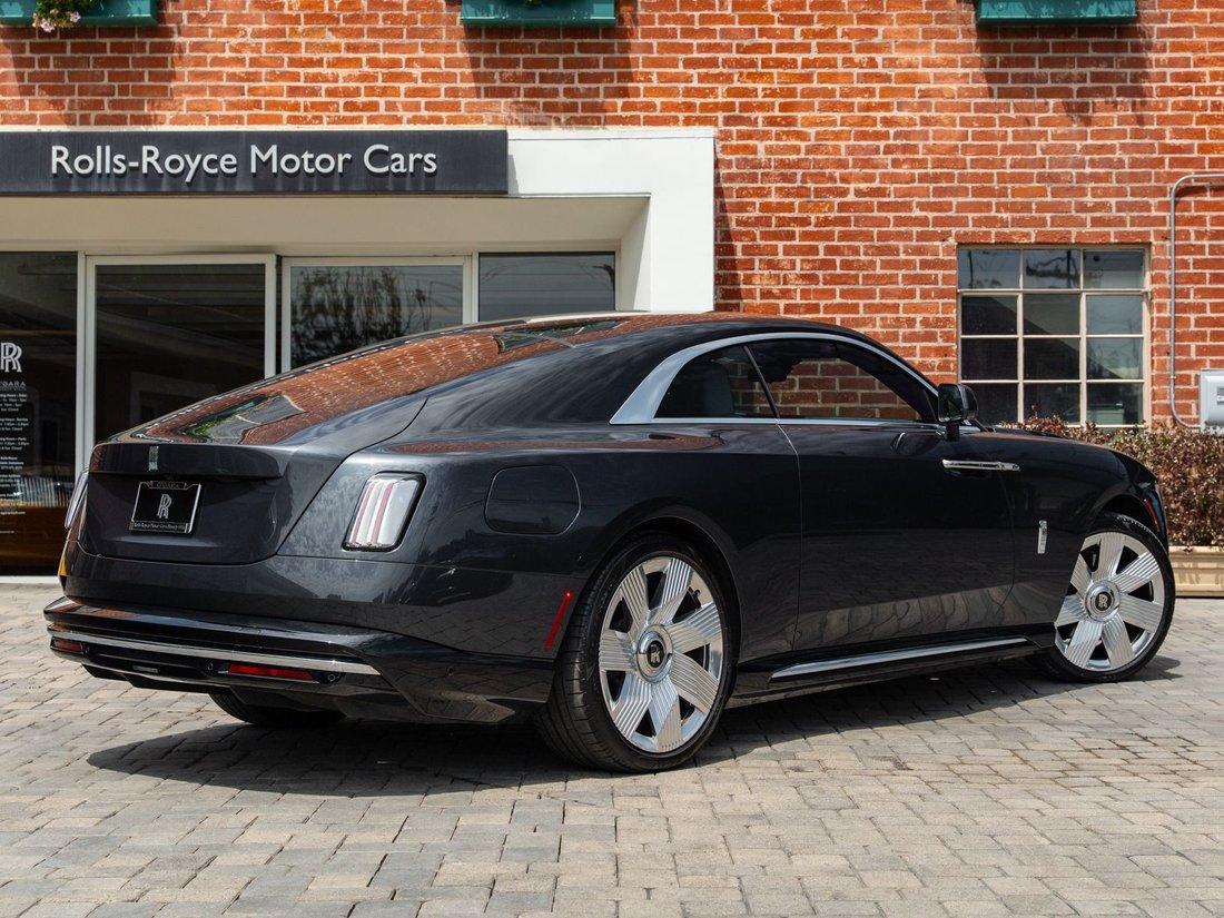 Coupe in Beverly Hills, CA, United States 2 - 18506492