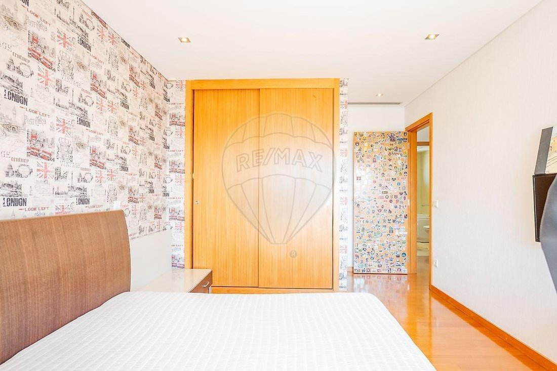 Azurem, Braga, Portugal 4 - 18506644