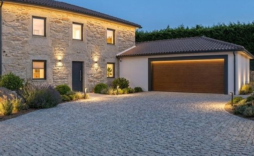 House in Fiscal, Braga, Portugal 1