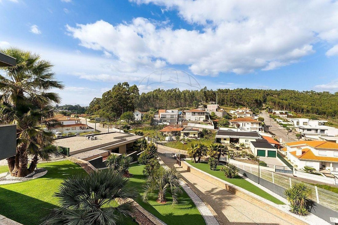 Villa in Louredo, Porto District, Portugal 3 - 18506641