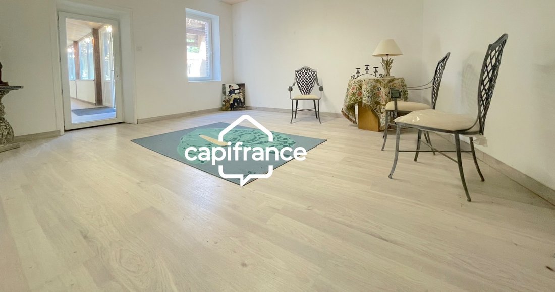House in Sainte-Radegonde-des-Noyers, Pays de la Loire, France 5 - 17839949