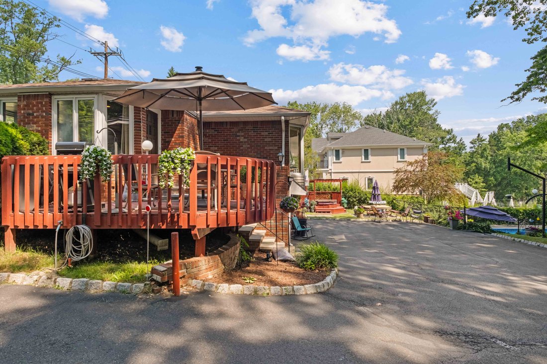 Wayne, New Jersey, United States 4 - 18506538