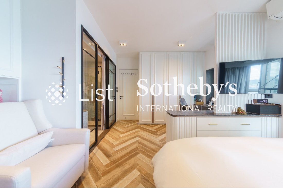 Apartment in Kowloon Station, Hong Kong 5 - 18506516