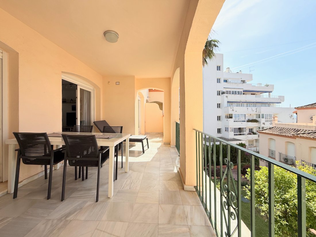 Appartamento a Estepona, Andalusia, Spagna 1 - 18506797