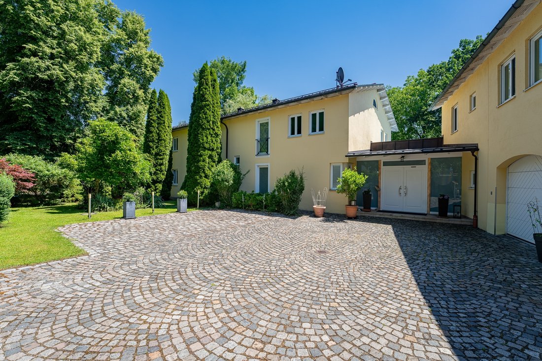 House in Kolbermoor, Bavaria, Germany 2 - 18506696