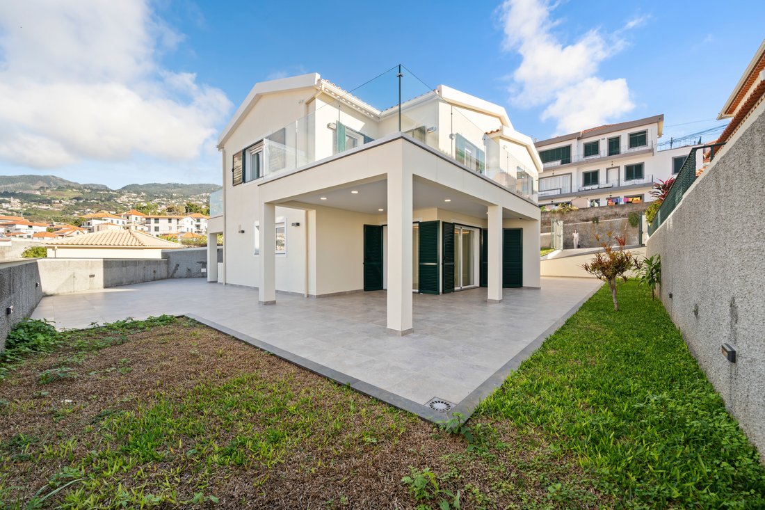 Villa in Santa Maria Maior, Madeira, Portugal 2 - 18506854