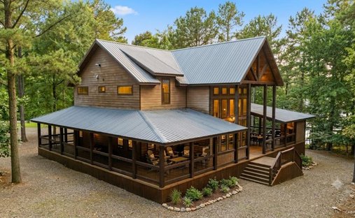 House in Broken Bow, Oklahoma, United States 1
