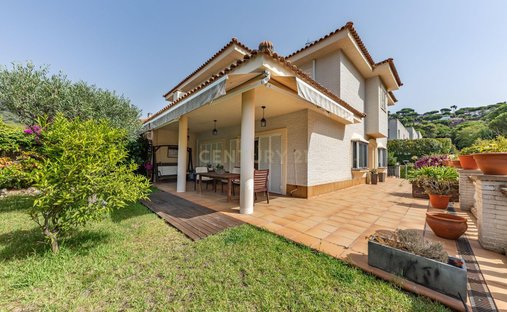 Villa en Cabrils, Cataluña, España 1