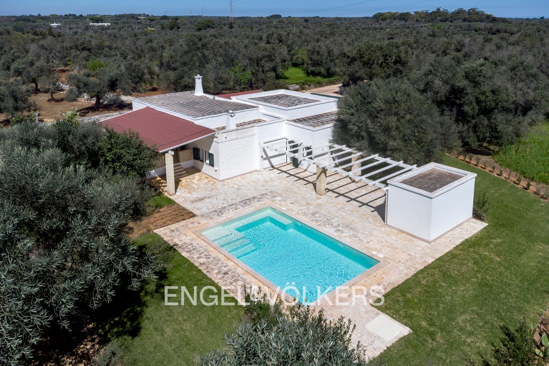Villa in Carovigno, Apulia, Italy 1 - 18507638