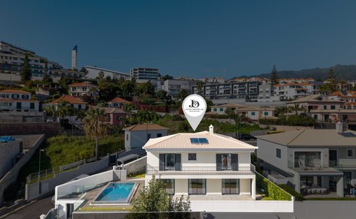 Villa in Sao Martinho, Madeira, Portugal 1