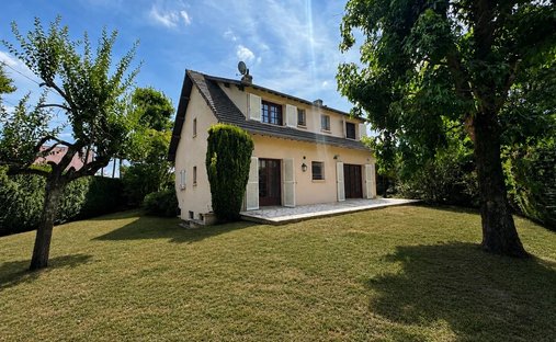 House in Le Plessis-Trévise, Ile-de-France, France 1