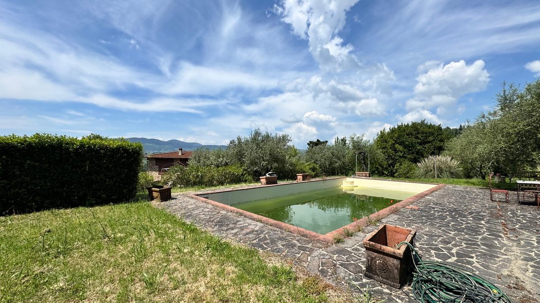 Villa in Fiesole, Tuscany, Italy 4 - 18506813