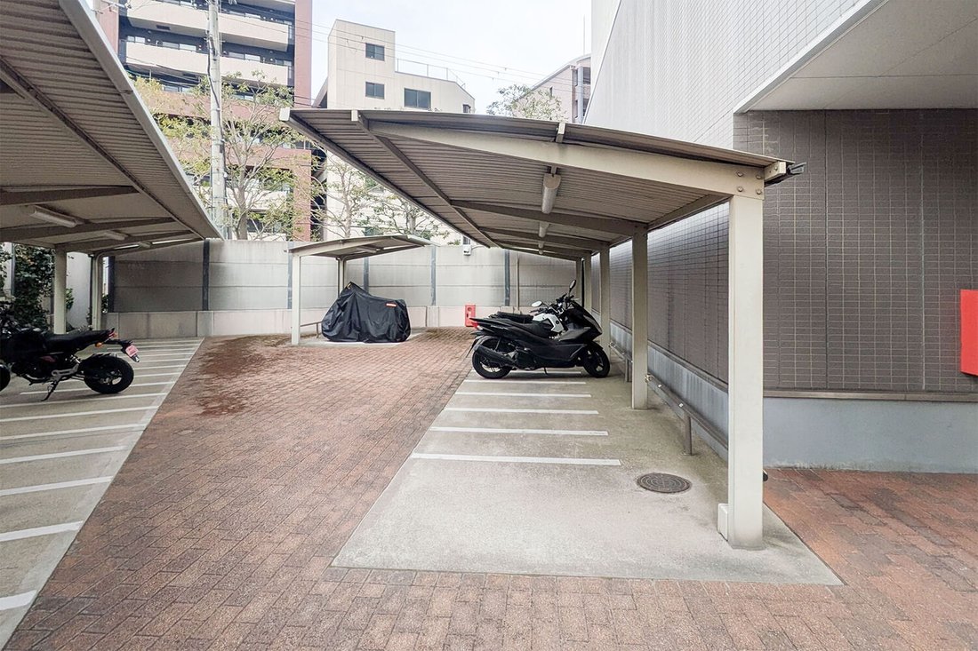 Condo in Osaka, Osaka, Japan 5 - 18507020