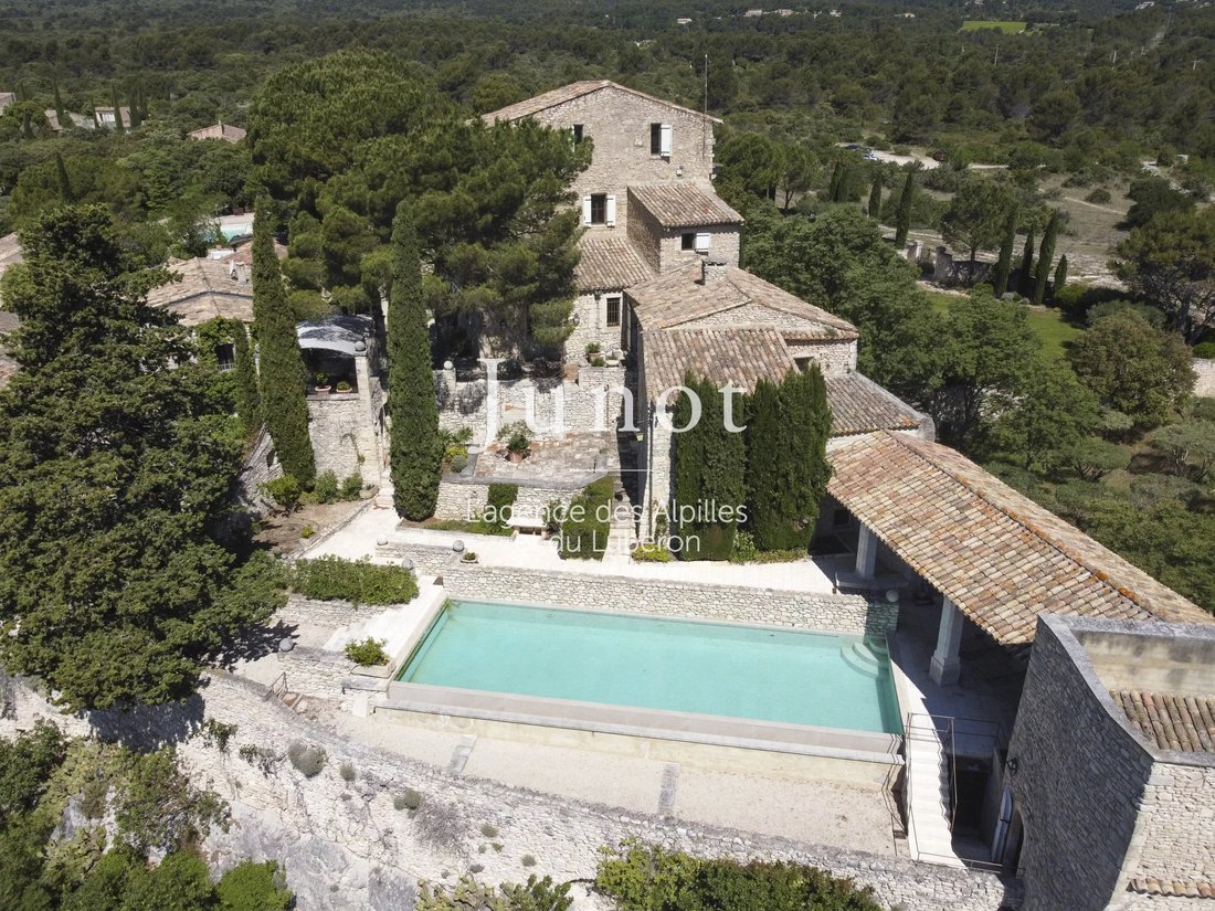 Estate in Joucas, Provence-Alpes-Côte d'Azur, France 2 - 18506955