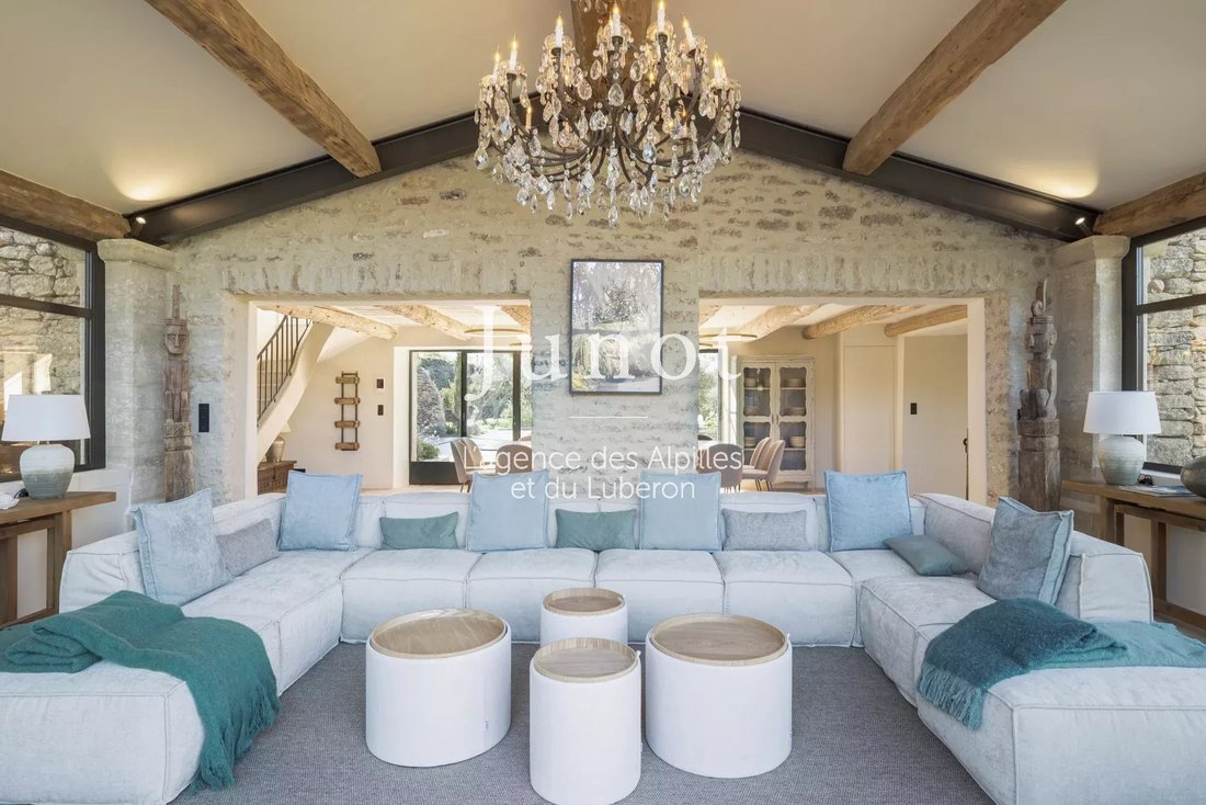 Country House in Gordes, Provence-Alpes-Côte d'Azur, France 5 - 18506983