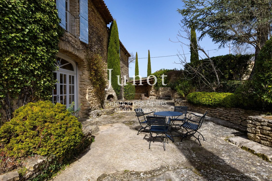Country House in Gordes, Provence-Alpes-Côte d'Azur, France 2 - 18507039