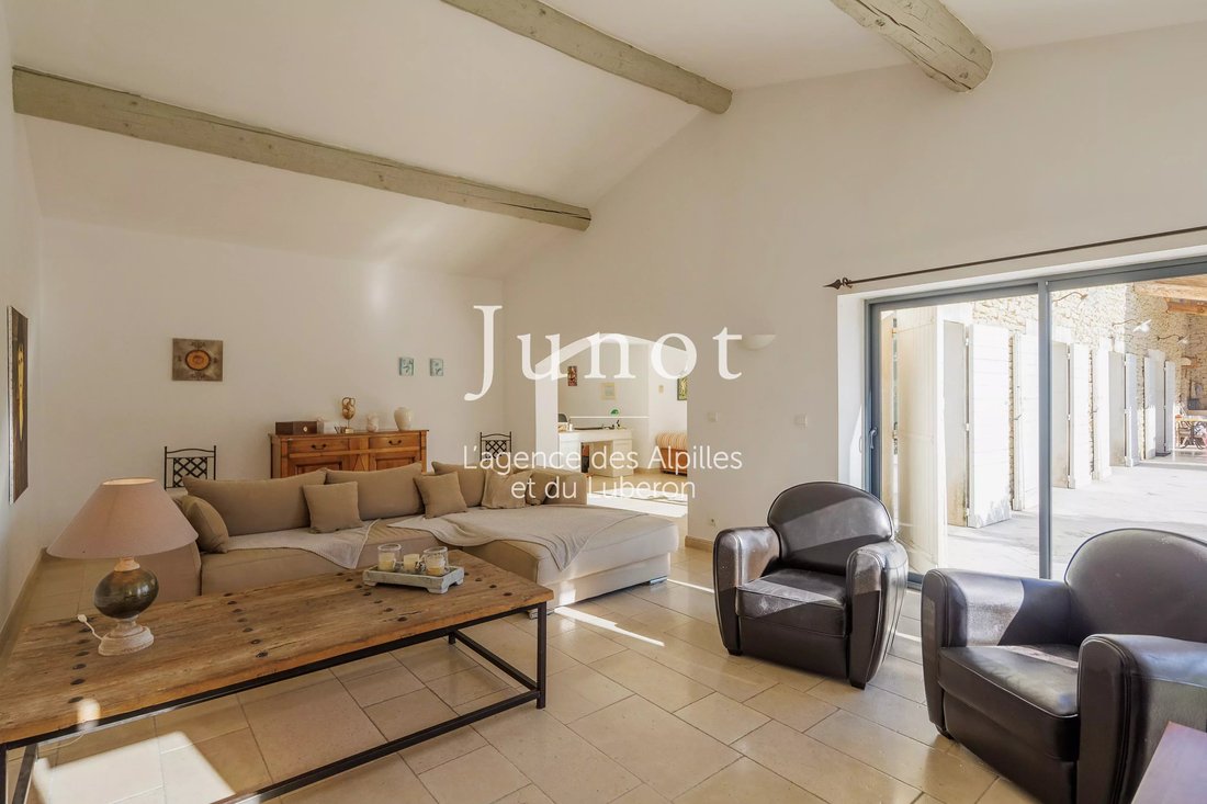 House in Gordes, Provence-Alpes-Côte d'Azur, France 4 - 18507006