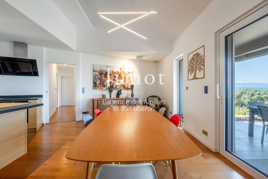 House in Saint-Saturnin-lès-Apt, Provence-Alpes-Côte d'Azur, France 4 - 18507027