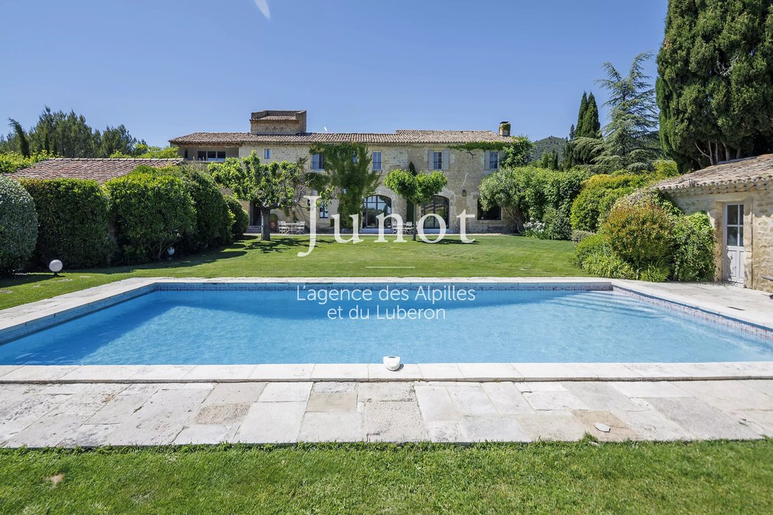 Country House in Lauris, Provence-Alpes-Côte d'Azur, France 1 - 18506974