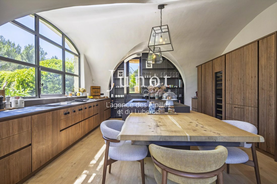 Country House in Lauris, Provence-Alpes-Côte d'Azur, France 5 - 18506974