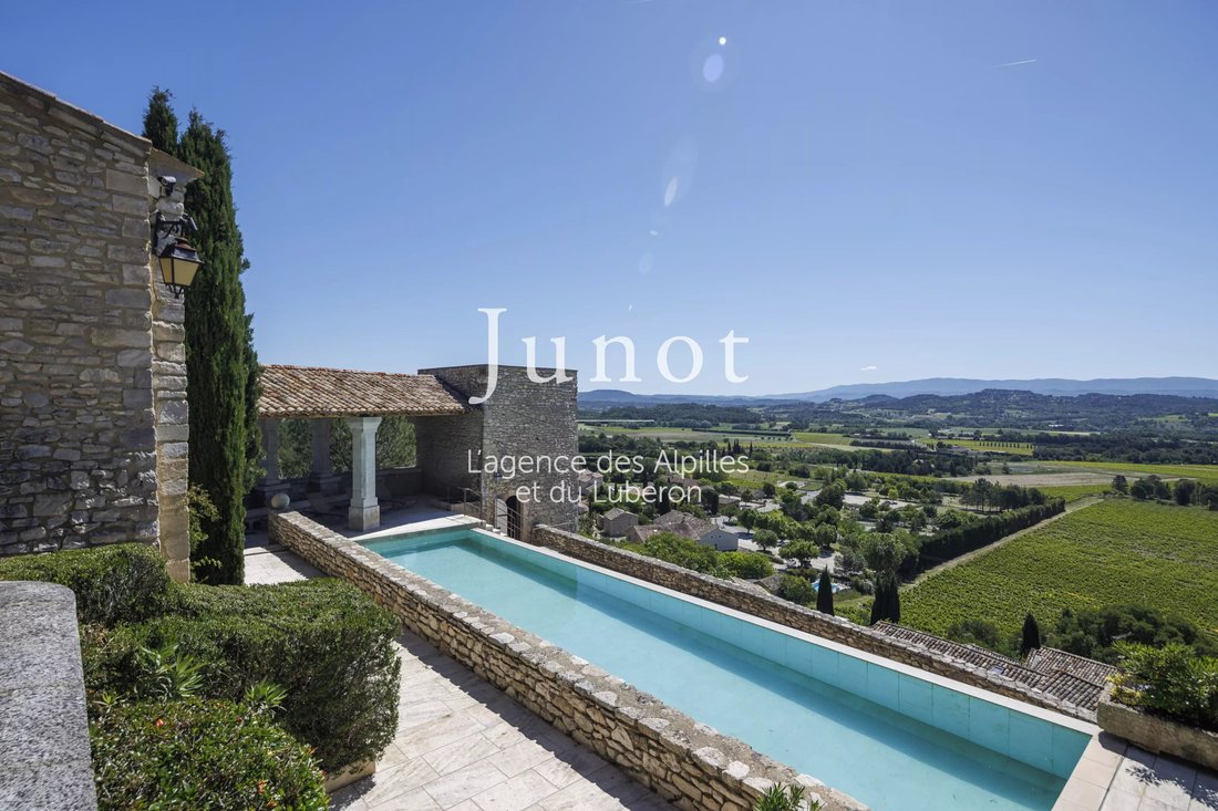Estate in Joucas, Provence-Alpes-Côte d'Azur, France 1 - 18506955