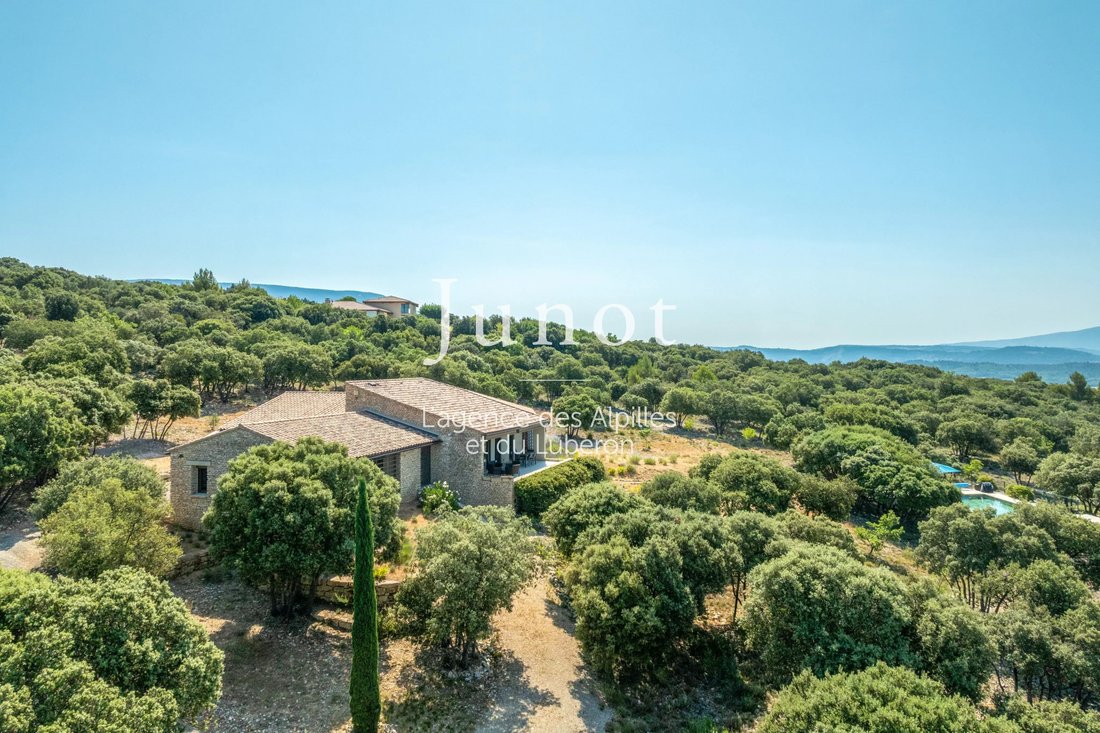 House in Saint-Saturnin-lès-Apt, Provence-Alpes-Côte d'Azur, France 2 - 18507027