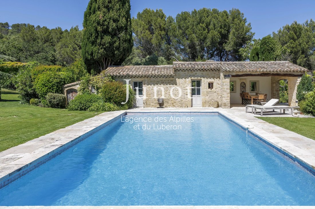 Country House in Lauris, Provence-Alpes-Côte d'Azur, France 2 - 18506974