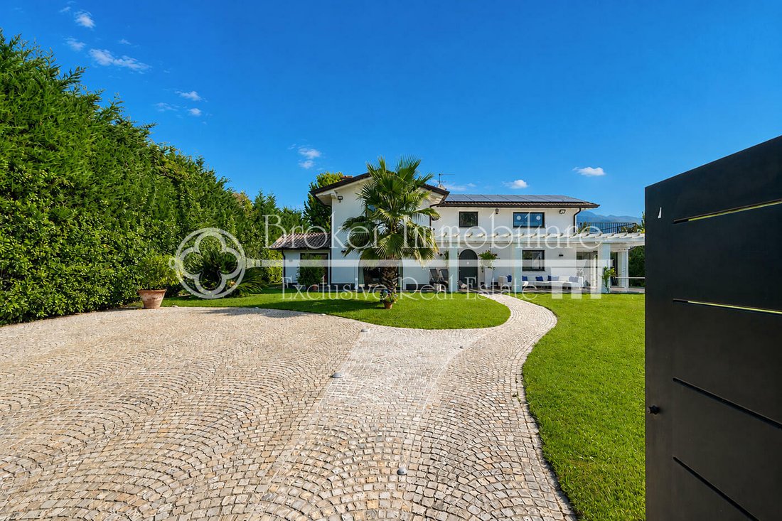 Villa in Tonfano, Pietrasanta, Italy 5 - 18506954