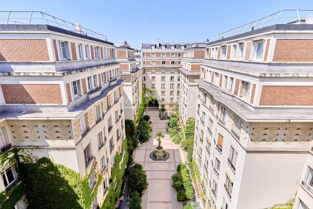 Apartment in Gros Caillou, Paris 7e Arrondissement, Paris 3 - 18507034