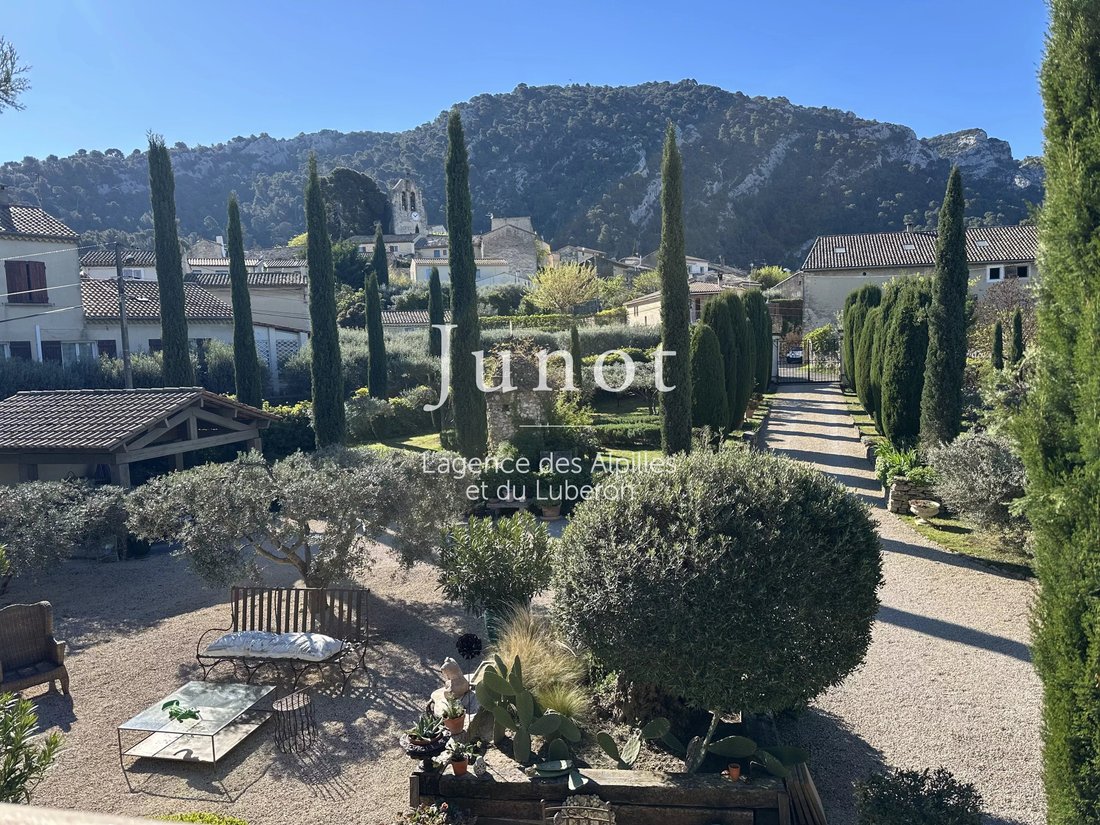 House in Robion, Provence-Alpes-Côte d'Azur, France 1 - 18506931