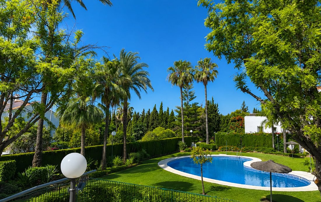 Townhouse in Marbella, Andalusia, Spain 2 - 18045055